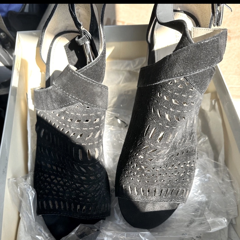 Marc Fisher Black chunky heel sandals
